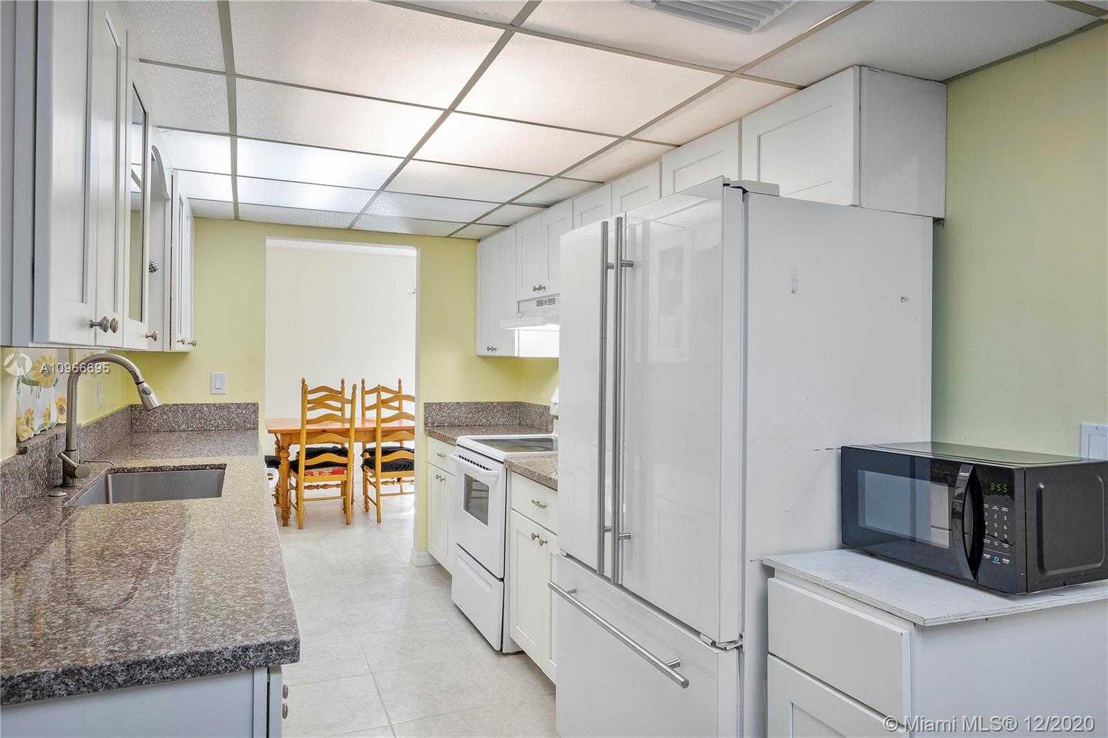 Small Image of 7700 NORTH WEST 75TH AVE, Tamarac Number 11