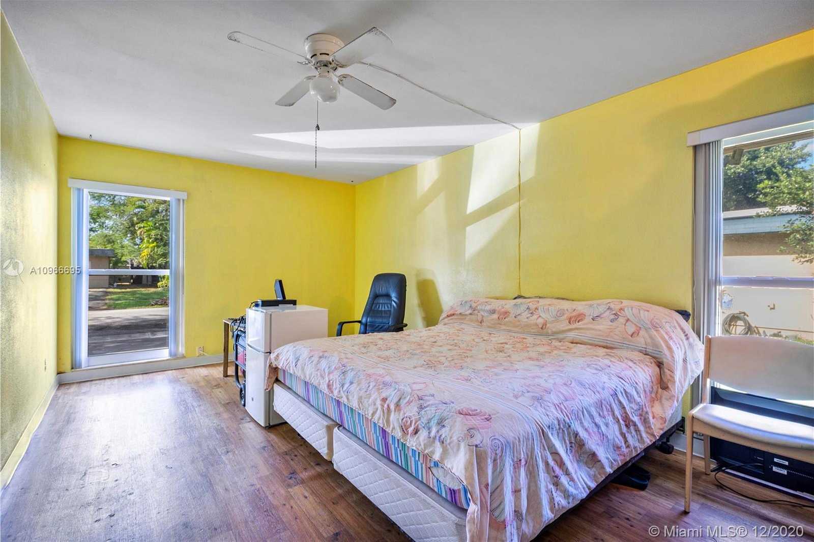 Small Image of 7700 NORTH WEST 75TH AVE, Tamarac Number 16