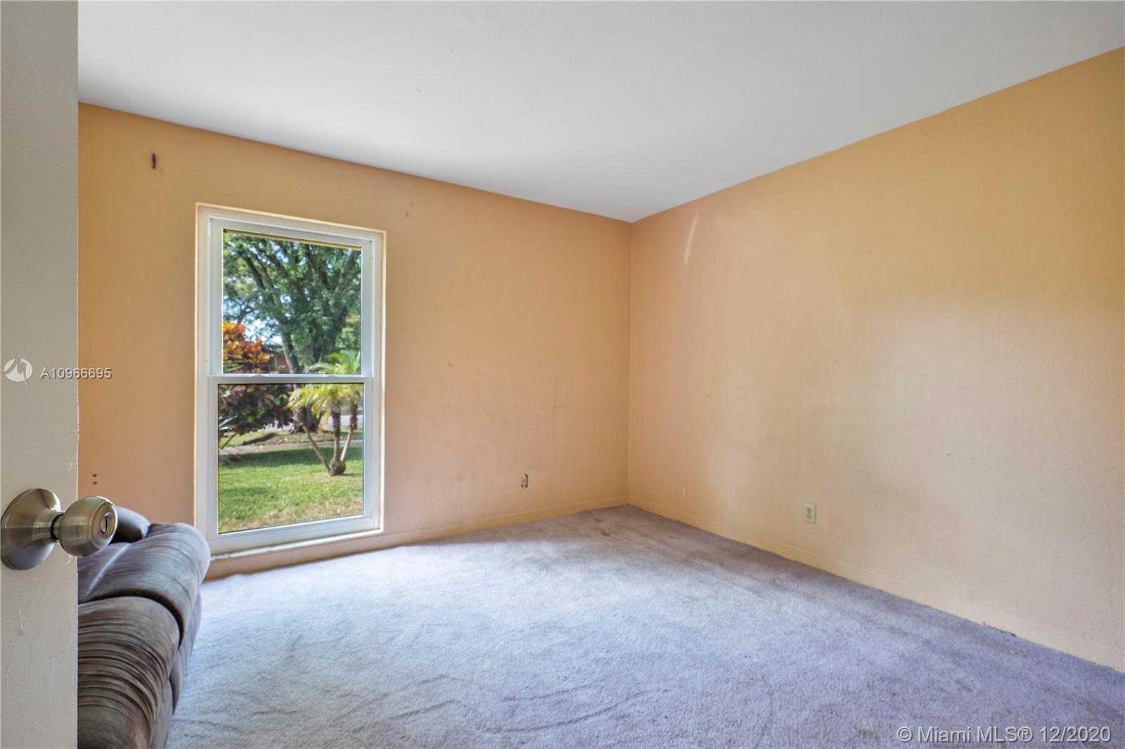 Small Image of 7700 NORTH WEST 75TH AVE, Tamarac Number 18