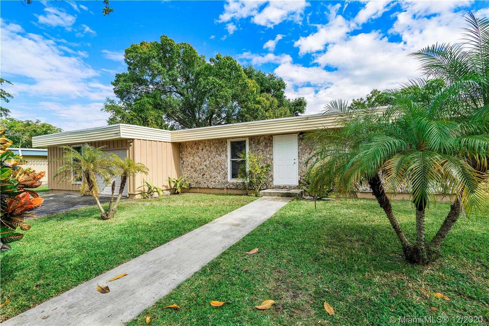 Small Image of 7700 NORTH WEST 75TH AVE, Tamarac Number 2