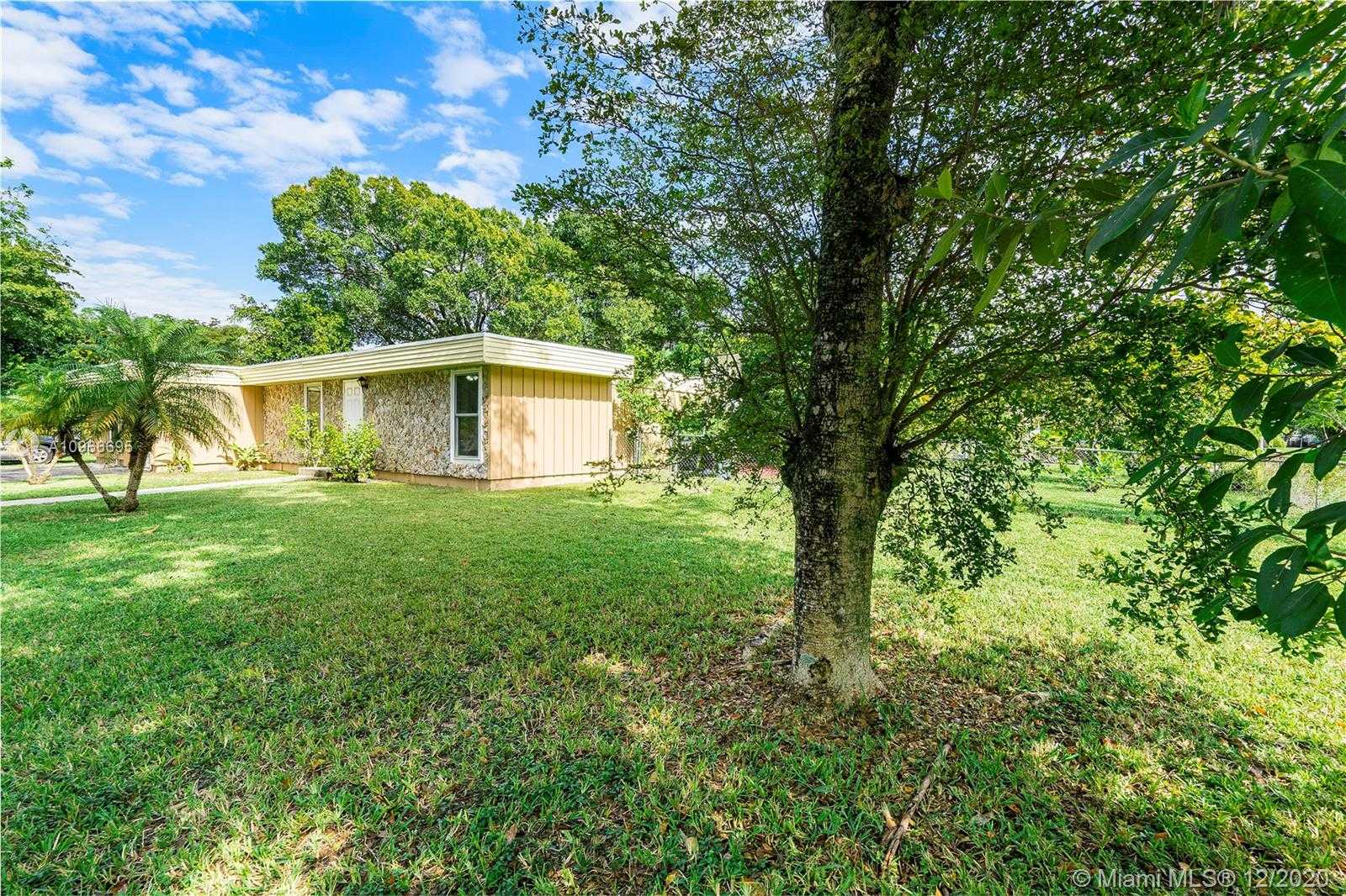 Small Image of 7700 NORTH WEST 75TH AVE, Tamarac Number 31