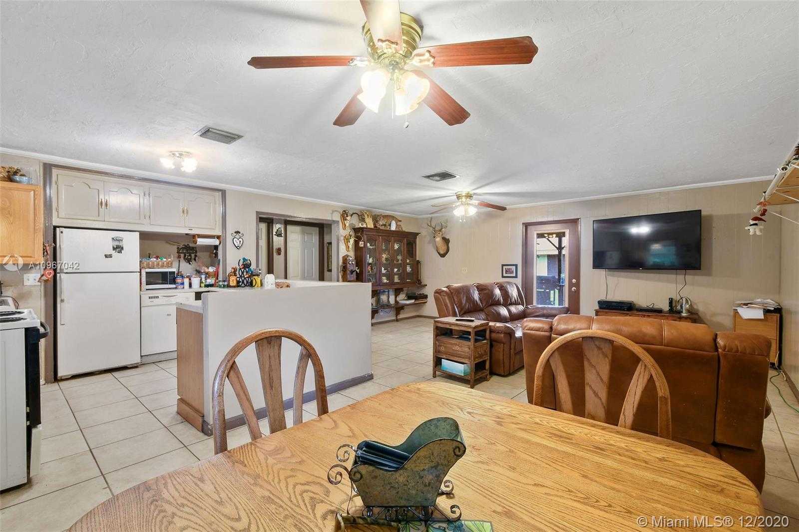 Small Image of 17031 NORTH 130TH AVE N, Jupiter Number 13