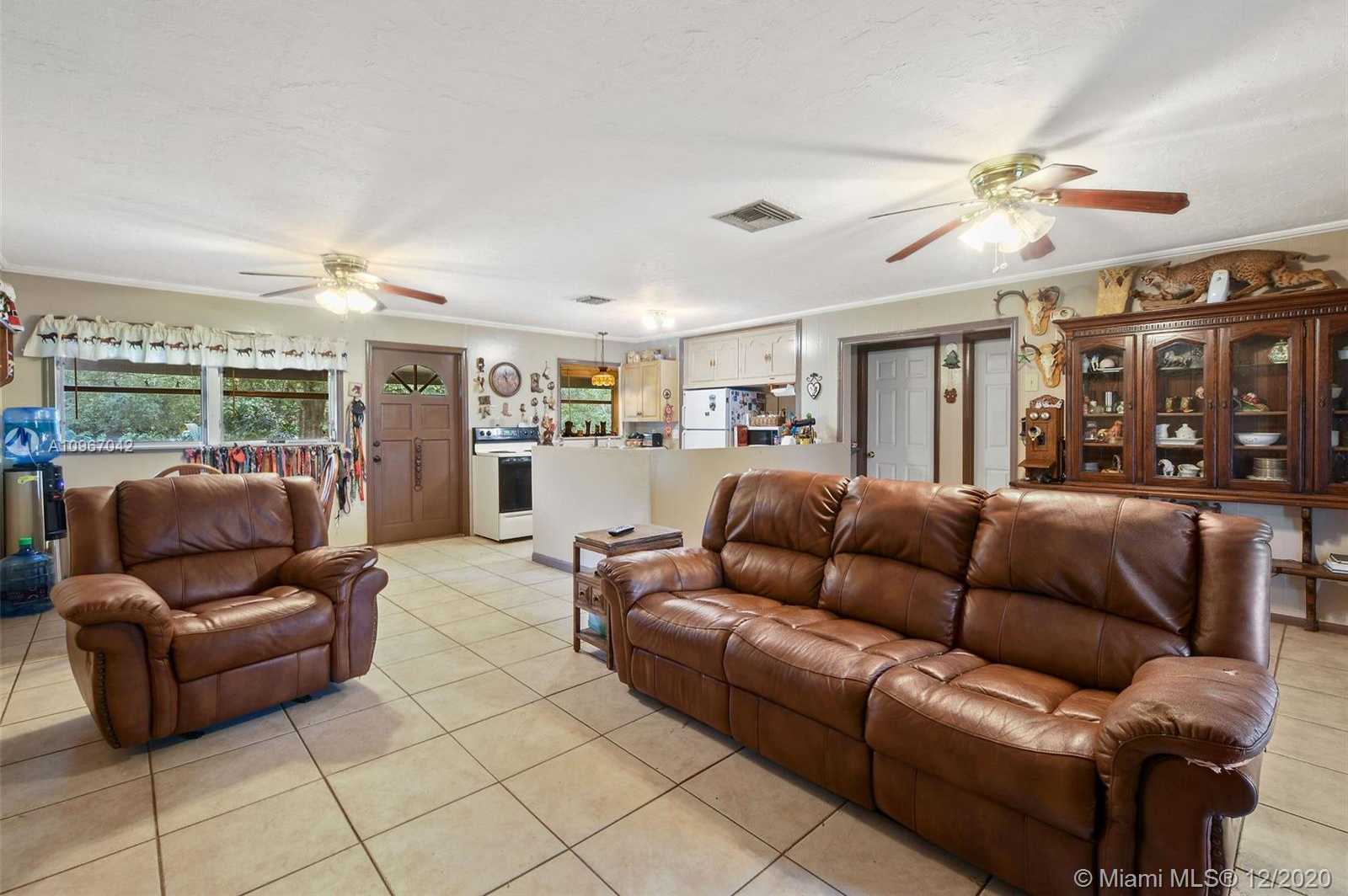 Small Image of 17031 NORTH 130TH AVE N, Jupiter Number 14