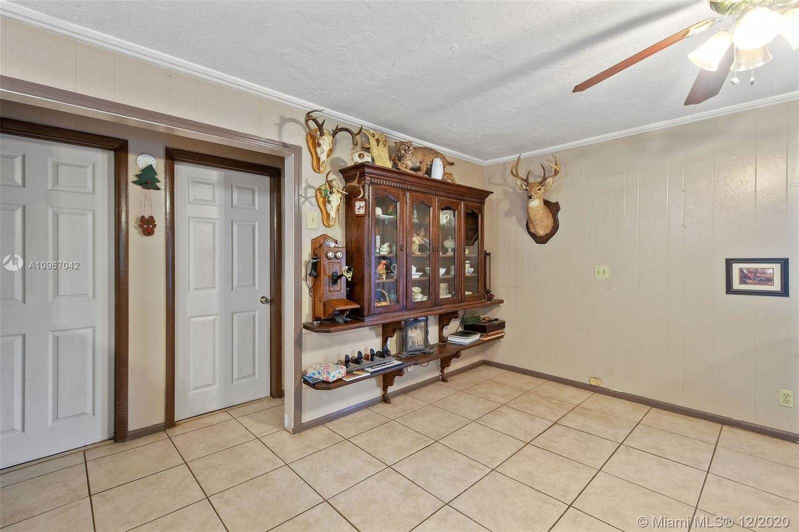 Small Image of 17031 NORTH 130TH AVE N, Jupiter Number 16