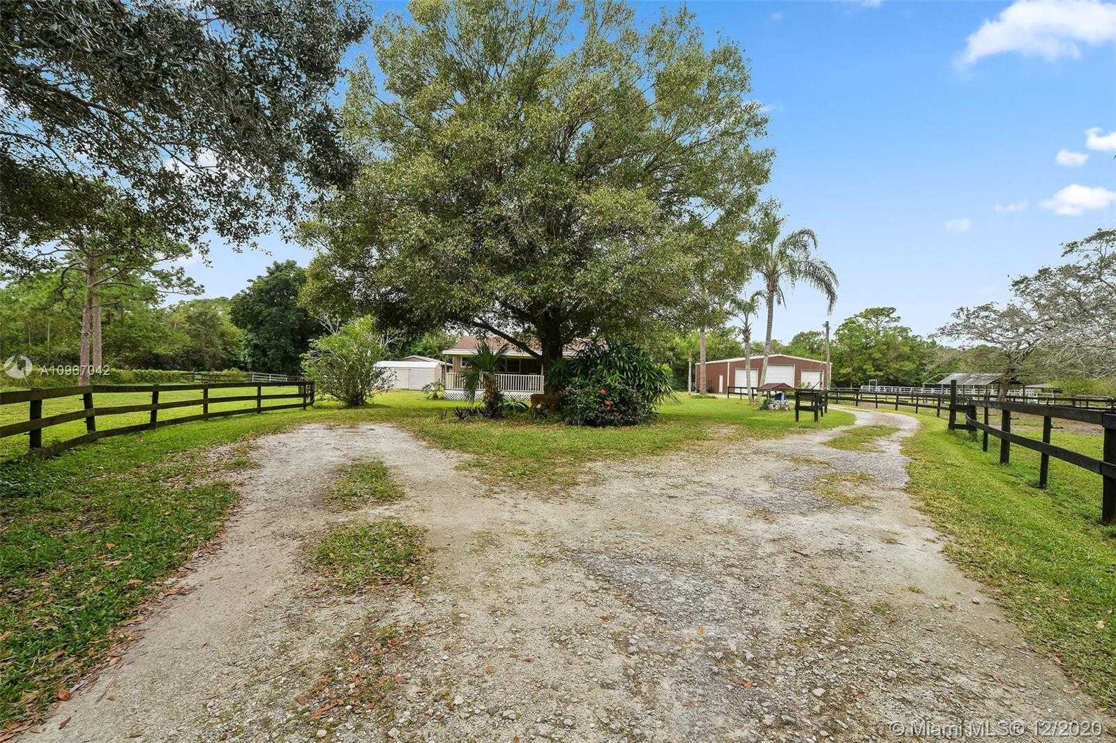 Small Image of 17031 NORTH 130TH AVE N, Jupiter Number 27