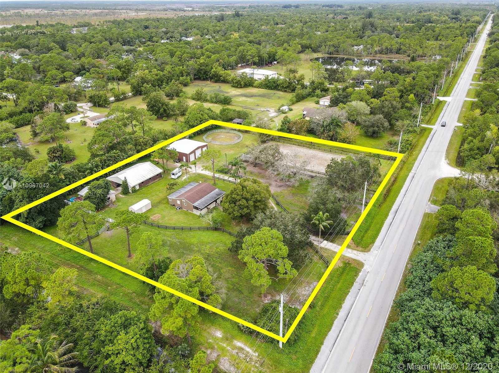 Small Image of 17031 NORTH 130TH AVE N, Jupiter Number 3