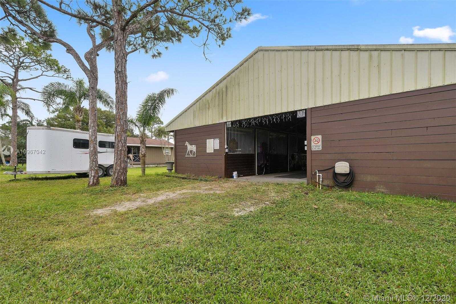 Small Image of 17031 NORTH 130TH AVE N, Jupiter Number 32