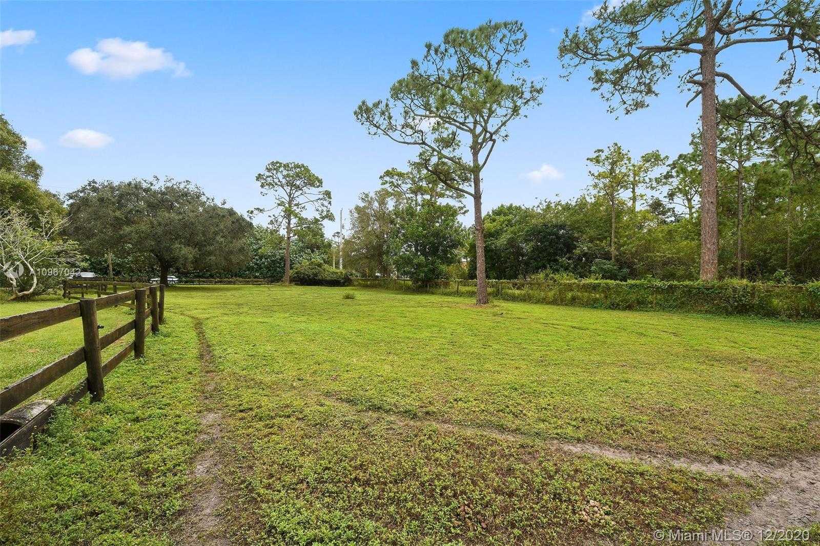 Small Image of 17031 NORTH 130TH AVE N, Jupiter Number 39