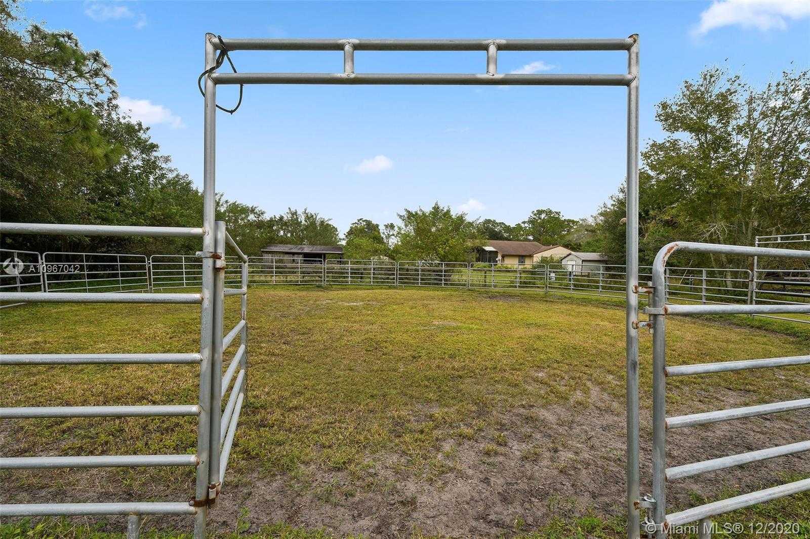 Small Image of 17031 NORTH 130TH AVE N, Jupiter Number 41