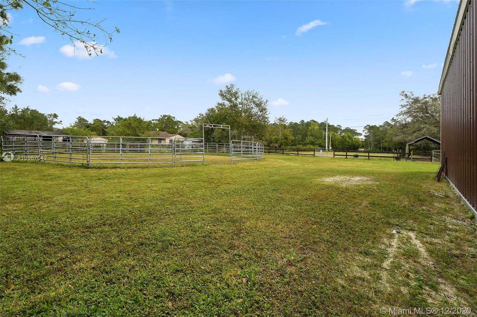 Small Image of 17031 NORTH 130TH AVE N, Jupiter Number 42