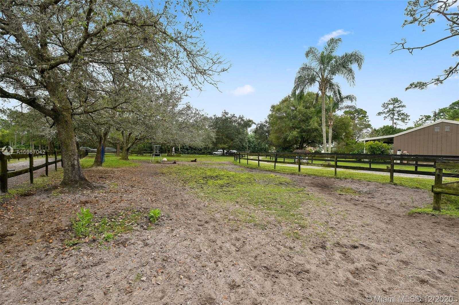 Small Image of 17031 NORTH 130TH AVE N, Jupiter Number 46