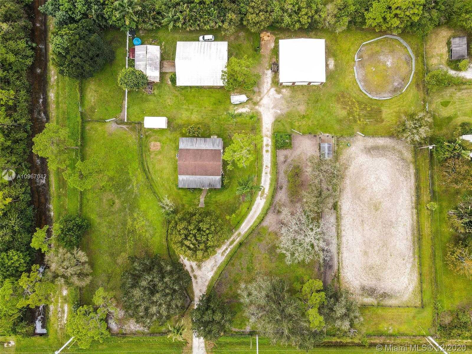 Small Image of 17031 NORTH 130TH AVE N, Jupiter Number 64