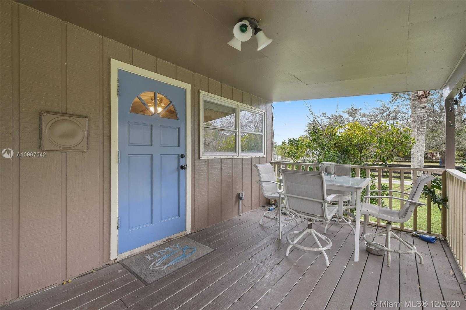Small Image of 17031 NORTH 130TH AVE N, Jupiter Number 7