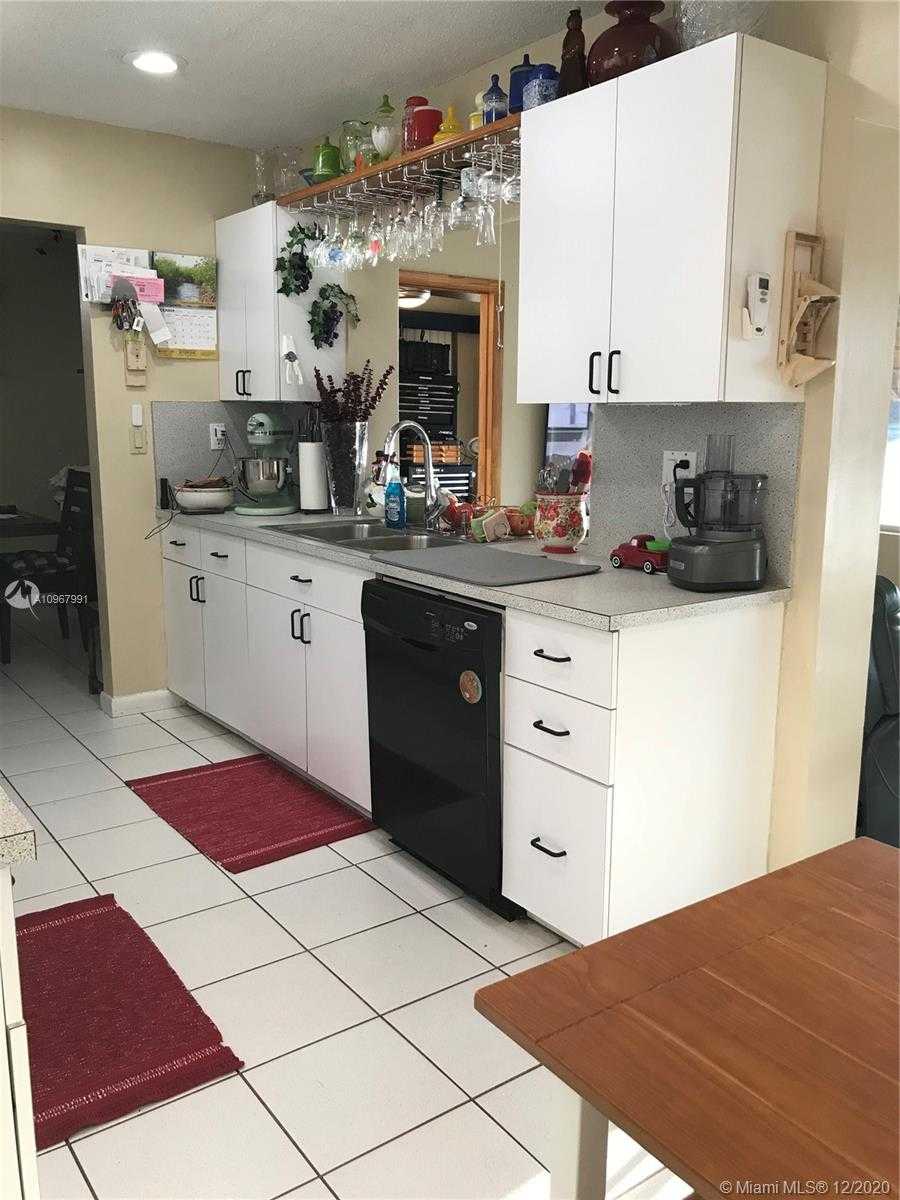 Small Image of 5903 NORTH WEST 71ST AVE, Tamarac Number 22