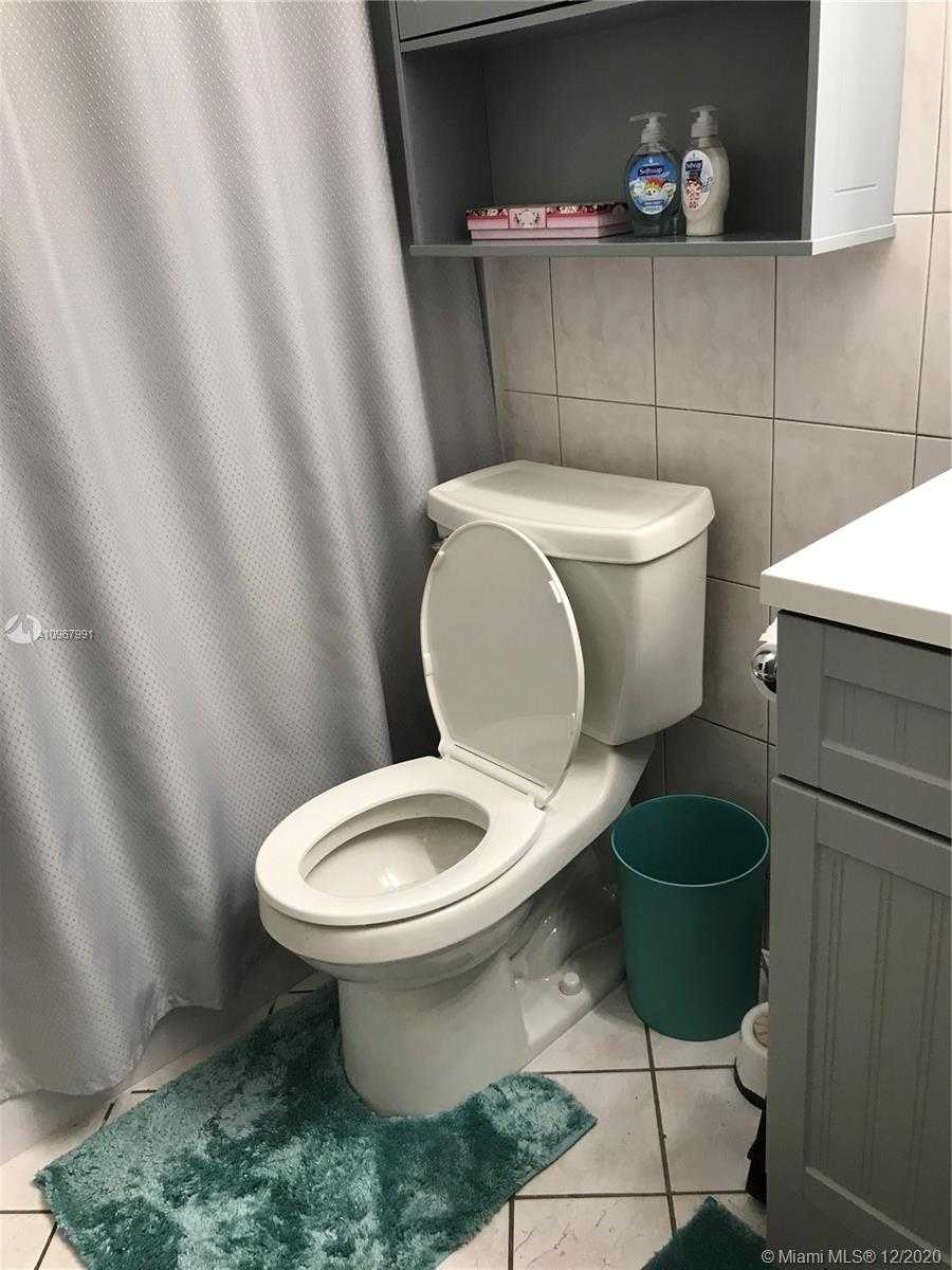 Small Image of 5903 NORTH WEST 71ST AVE, Tamarac Number 46