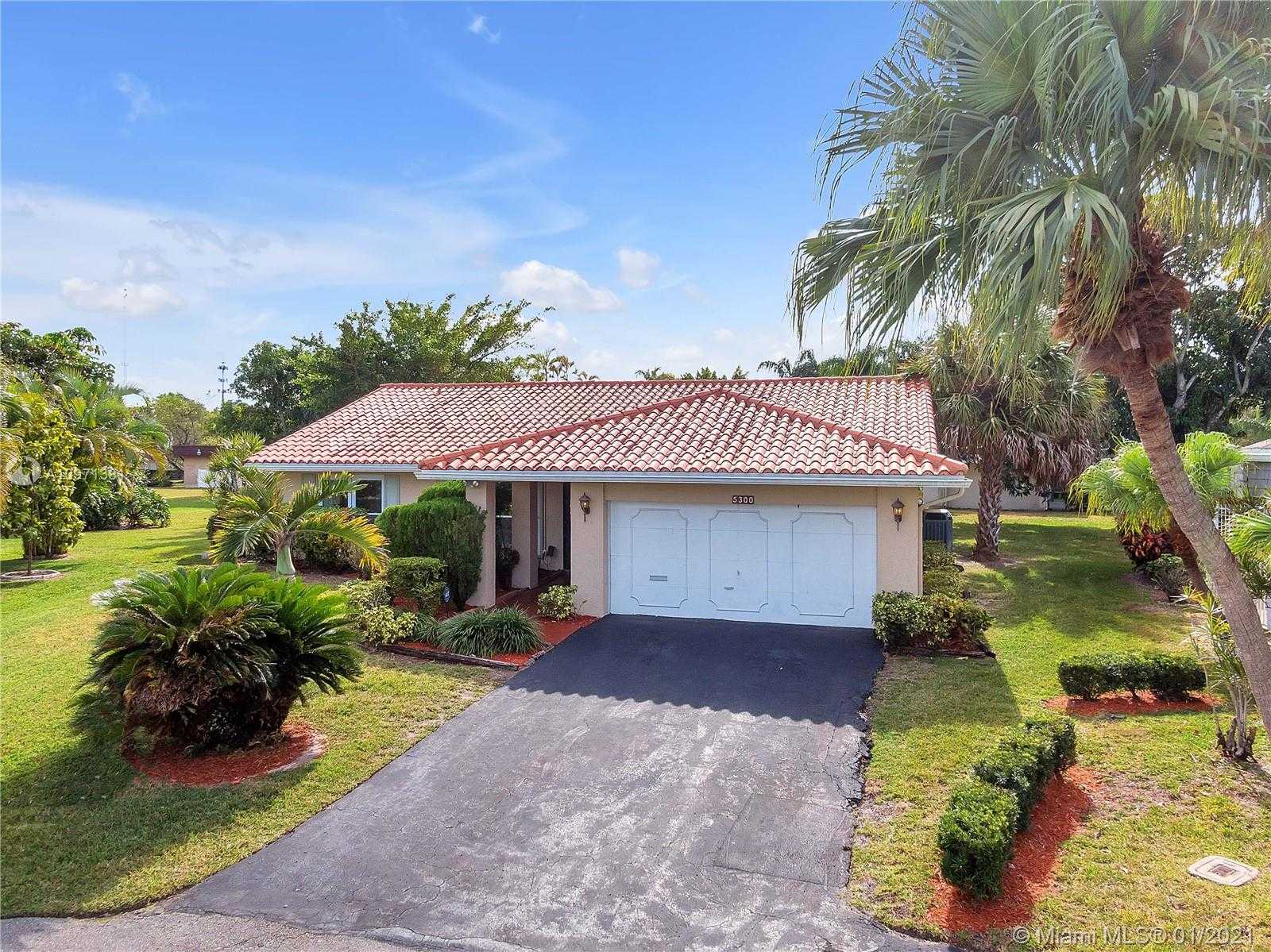 Small Image of 5300 MANGO CIR, Tamarac Number 2