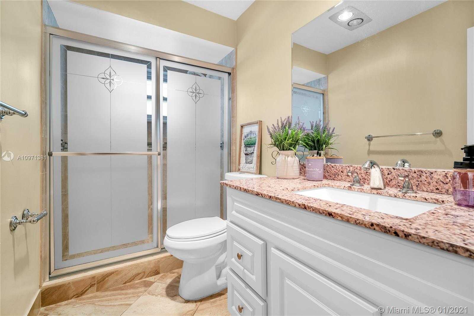 Small Image of 5300 MANGO CIR, Tamarac Number 34