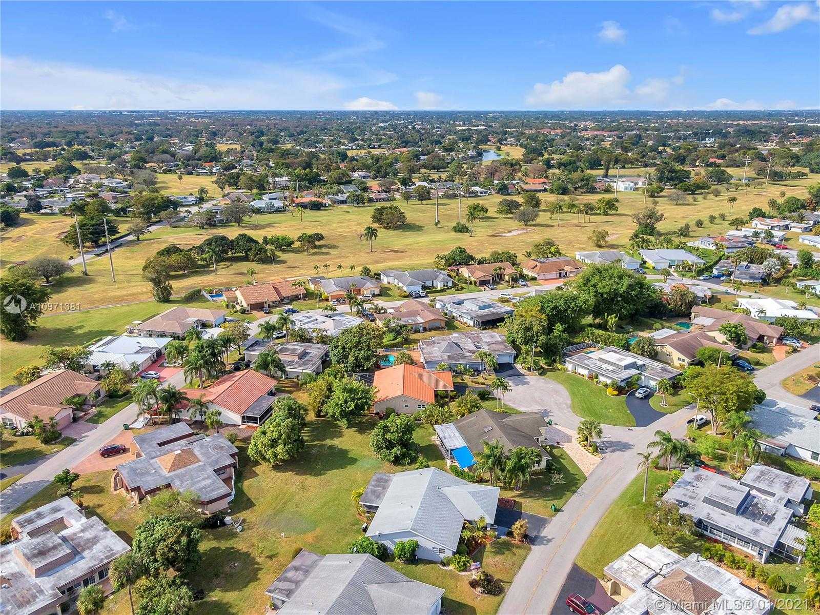 Small Image of 5300 MANGO CIR, Tamarac Number 37