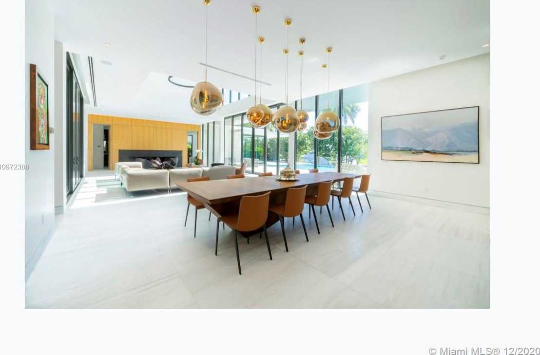 Small Image of 540 LEUCADENDRA DR, Coral Gables Number 12