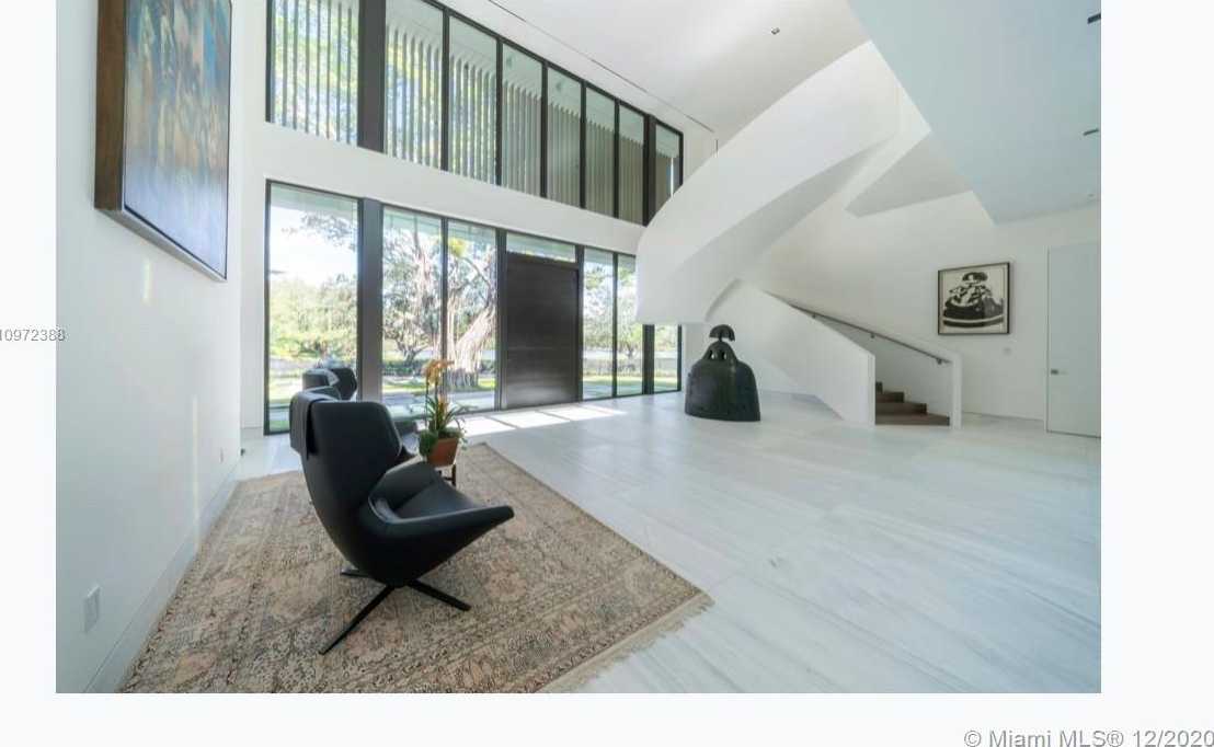 Small Image of 540 LEUCADENDRA DR, Coral Gables Number 13