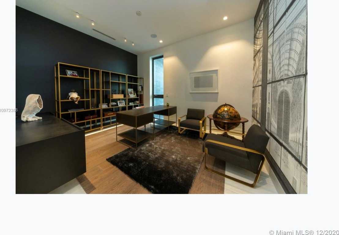 Small Image of 540 LEUCADENDRA DR, Coral Gables Number 26