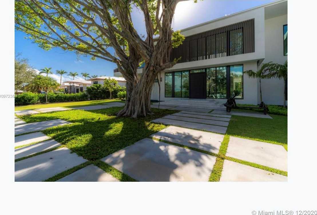 Small Image of 540 LEUCADENDRA DR, Coral Gables Number 4