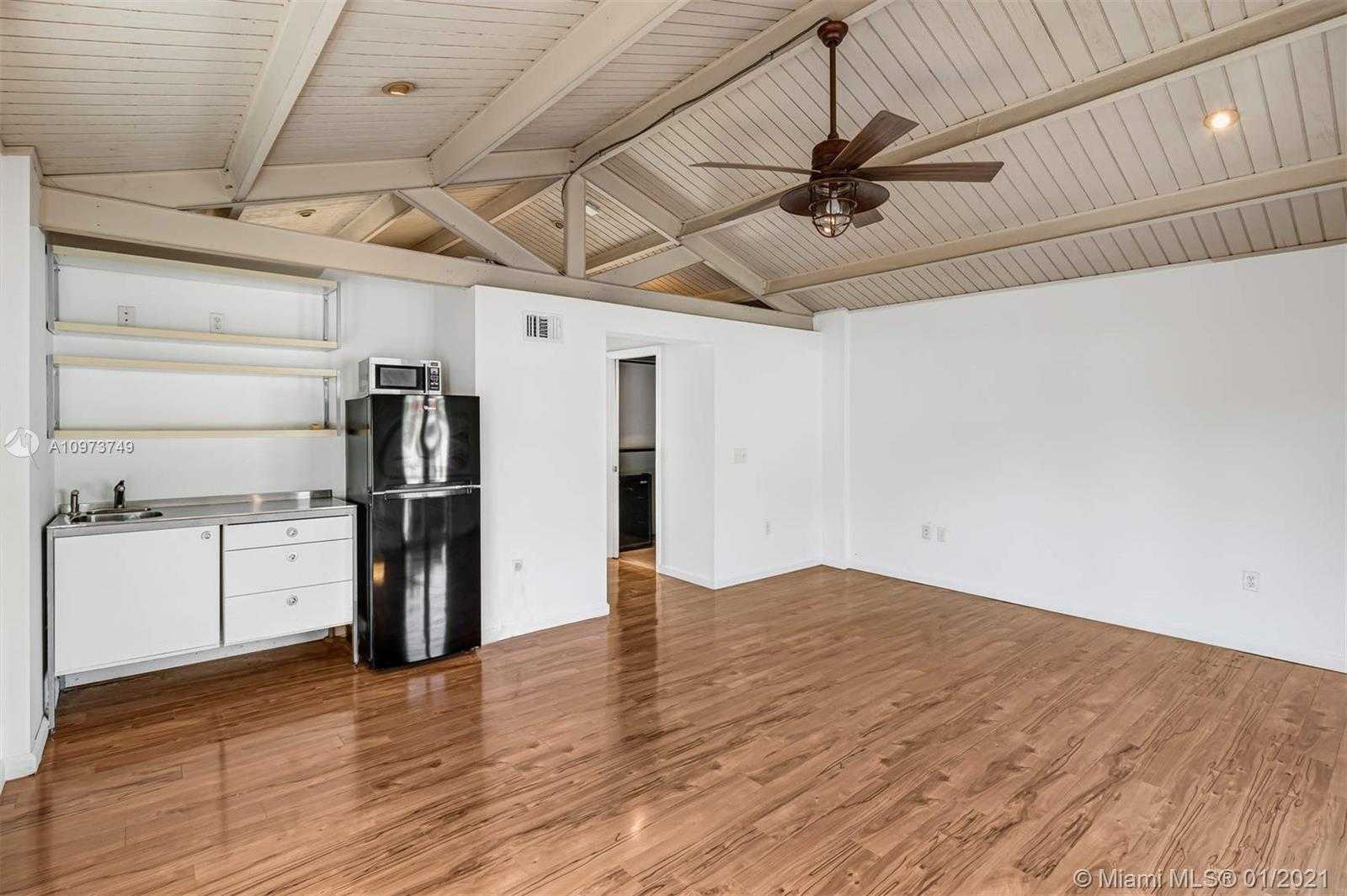 Small Image of 901 NORTH WEST 7TH ST RD, Miami Number 15
