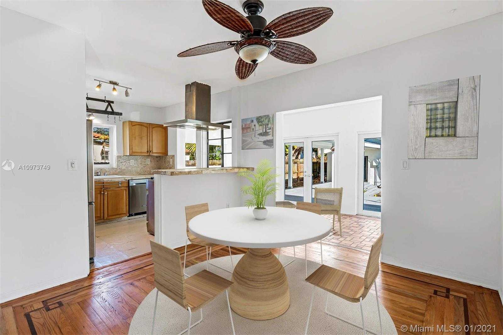 Small Image of 901 NORTH WEST 7TH ST RD, Miami Number 4