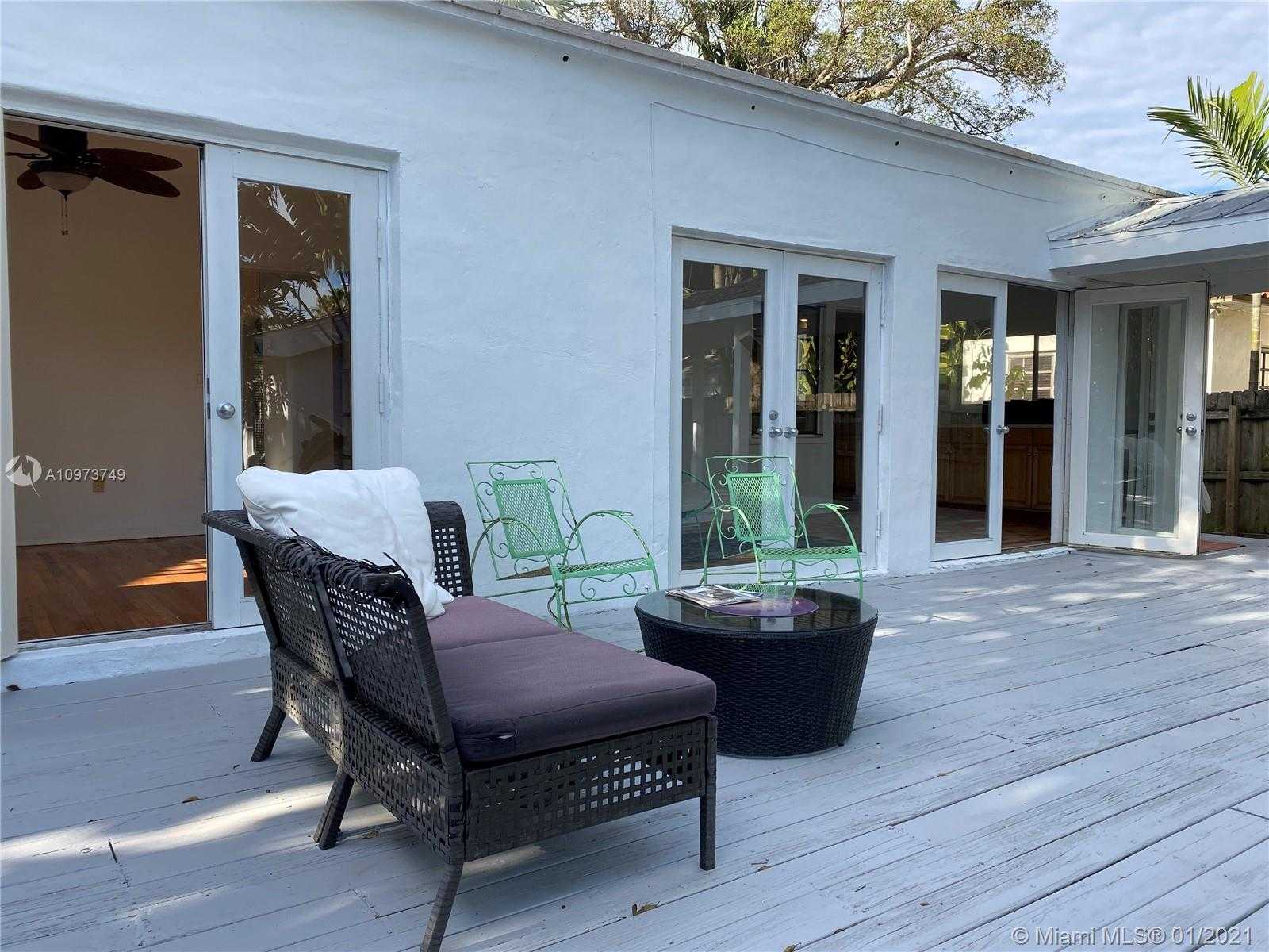 Small Image of 901 NORTH WEST 7TH ST RD, Miami Number 7