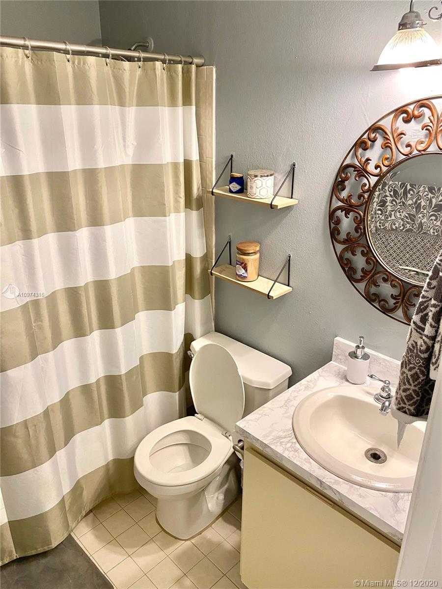 Small Image of 11721 NORTH WEST 11TH ST, Pembroke Pines Number 16