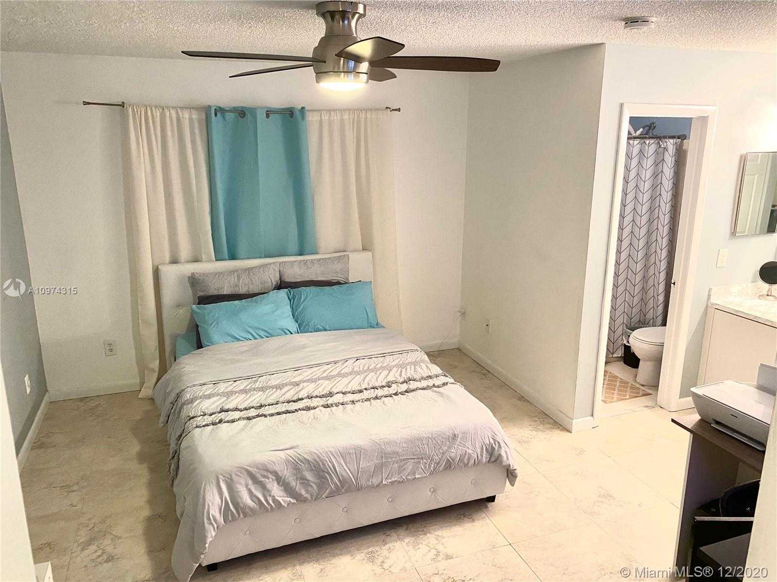 Small Image of 11721 NORTH WEST 11TH ST, Pembroke Pines Number 2