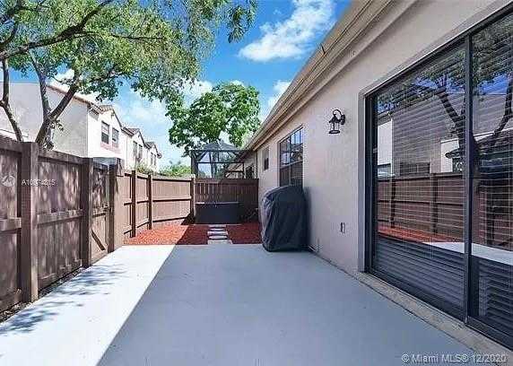 Small Image of 11721 NORTH WEST 11TH ST, Pembroke Pines Number 21