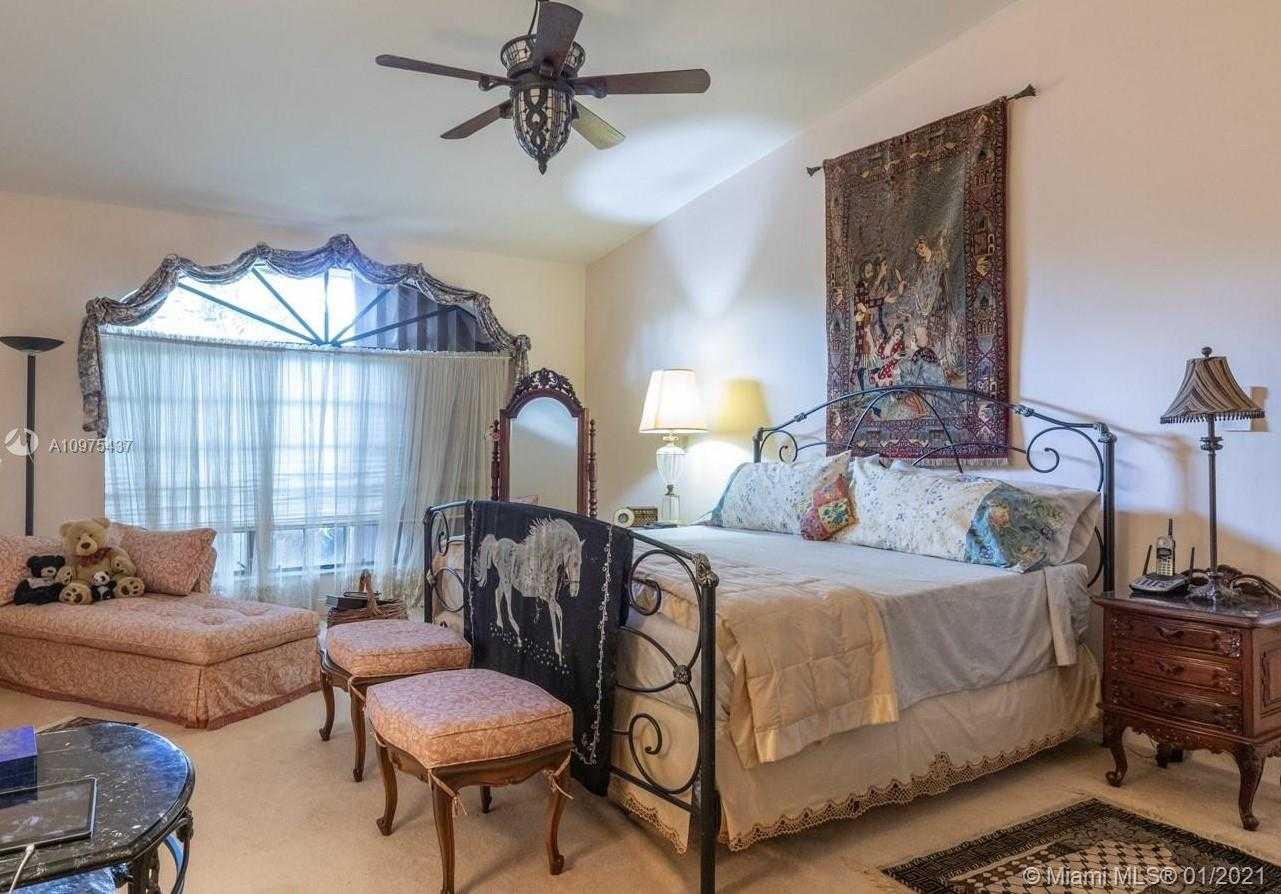 Small Image of 26871 SOUTH WEST 194 AVE, Miami Number 19