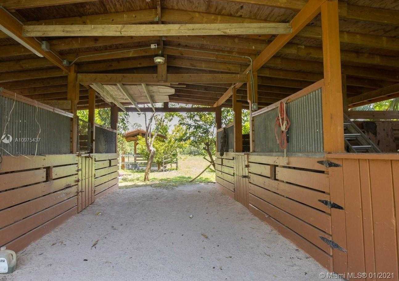Small Image of 26871 SOUTH WEST 194 AVE, Miami Number 42