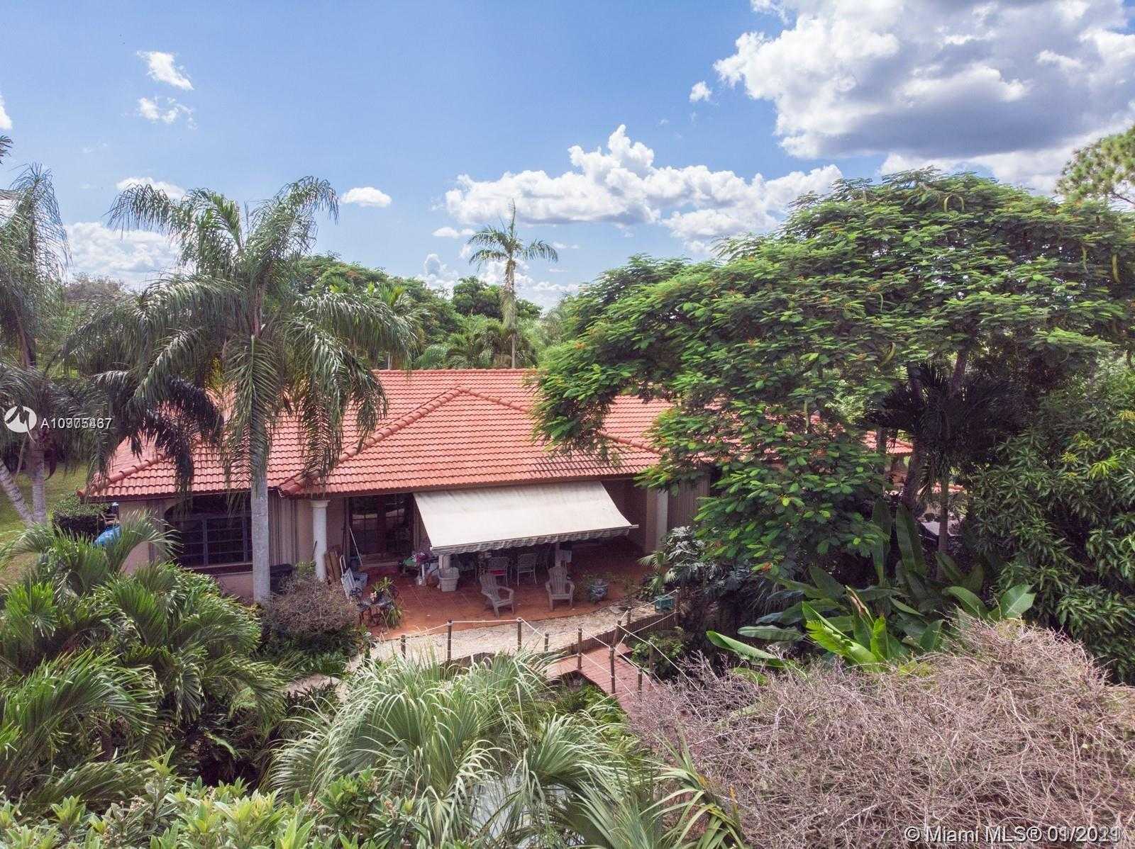 Small Image of 26871 SOUTH WEST 194 AVE, Miami Number 54