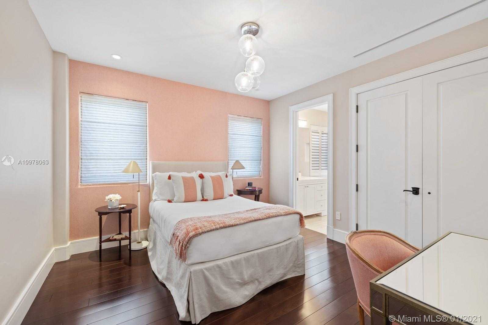 Small Image of 288 SOUTH COCONUT LN, Miami Beach Number 19