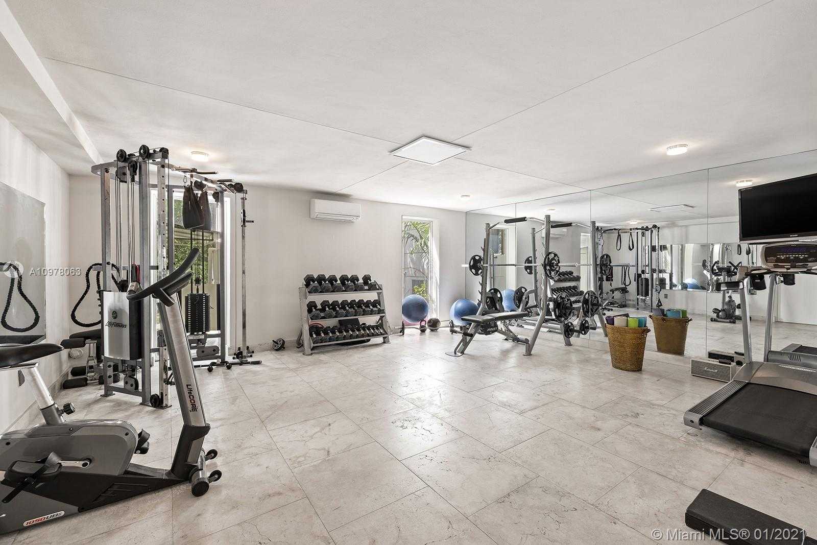 Small Image of 288 SOUTH COCONUT LN, Miami Beach Number 27