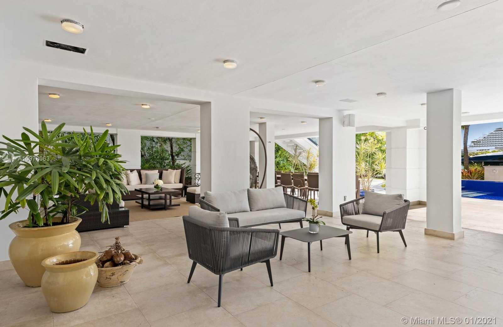Small Image of 288 SOUTH COCONUT LN, Miami Beach Number 31