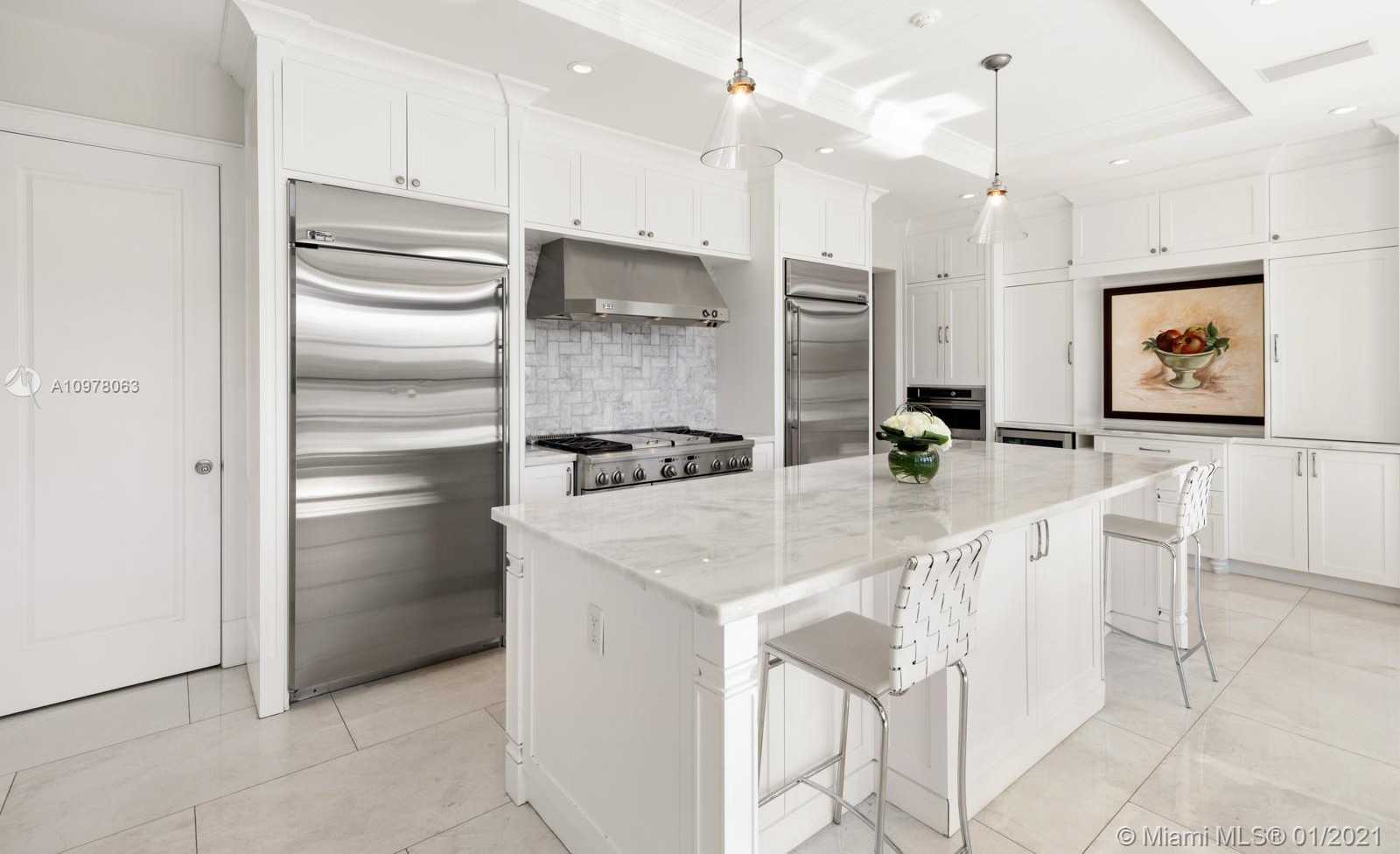 Small Image of 288 SOUTH COCONUT LN, Miami Beach Number 9