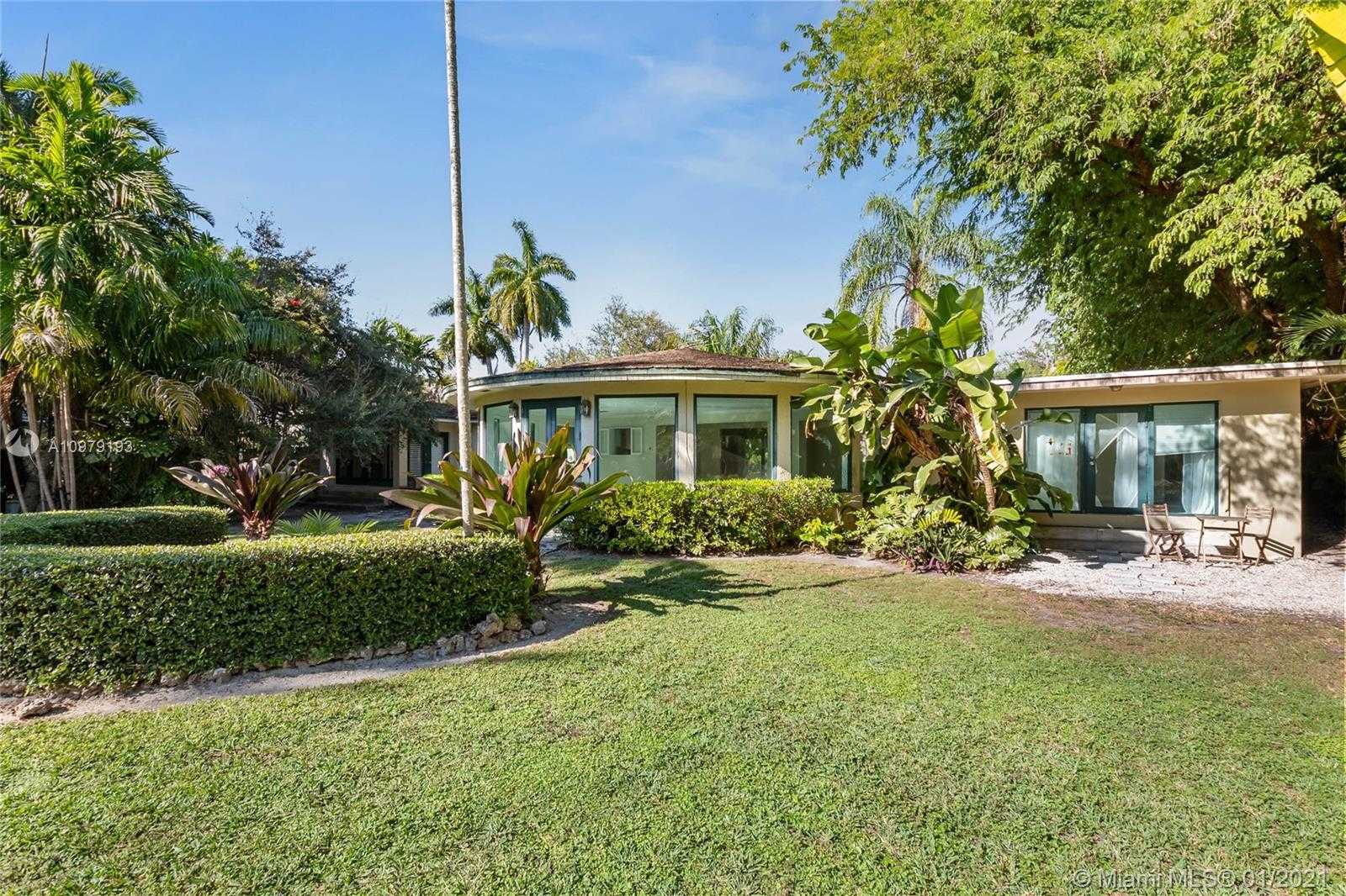 Small Image of 3962 PARK AVE, Miami Number 10