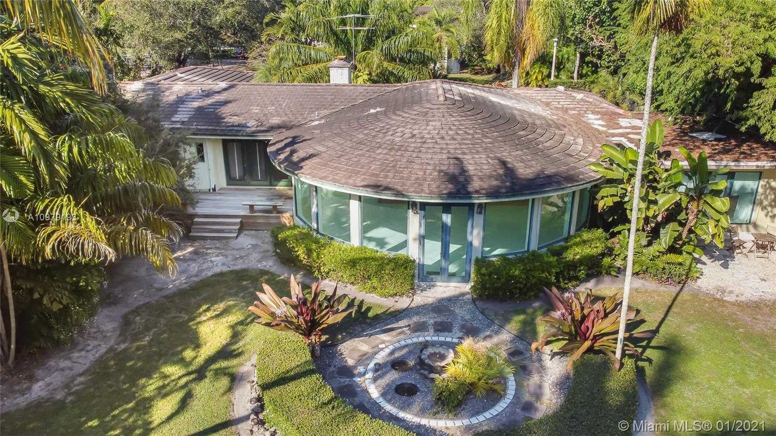 Small Image of 3962 PARK AVE, Miami Number 19