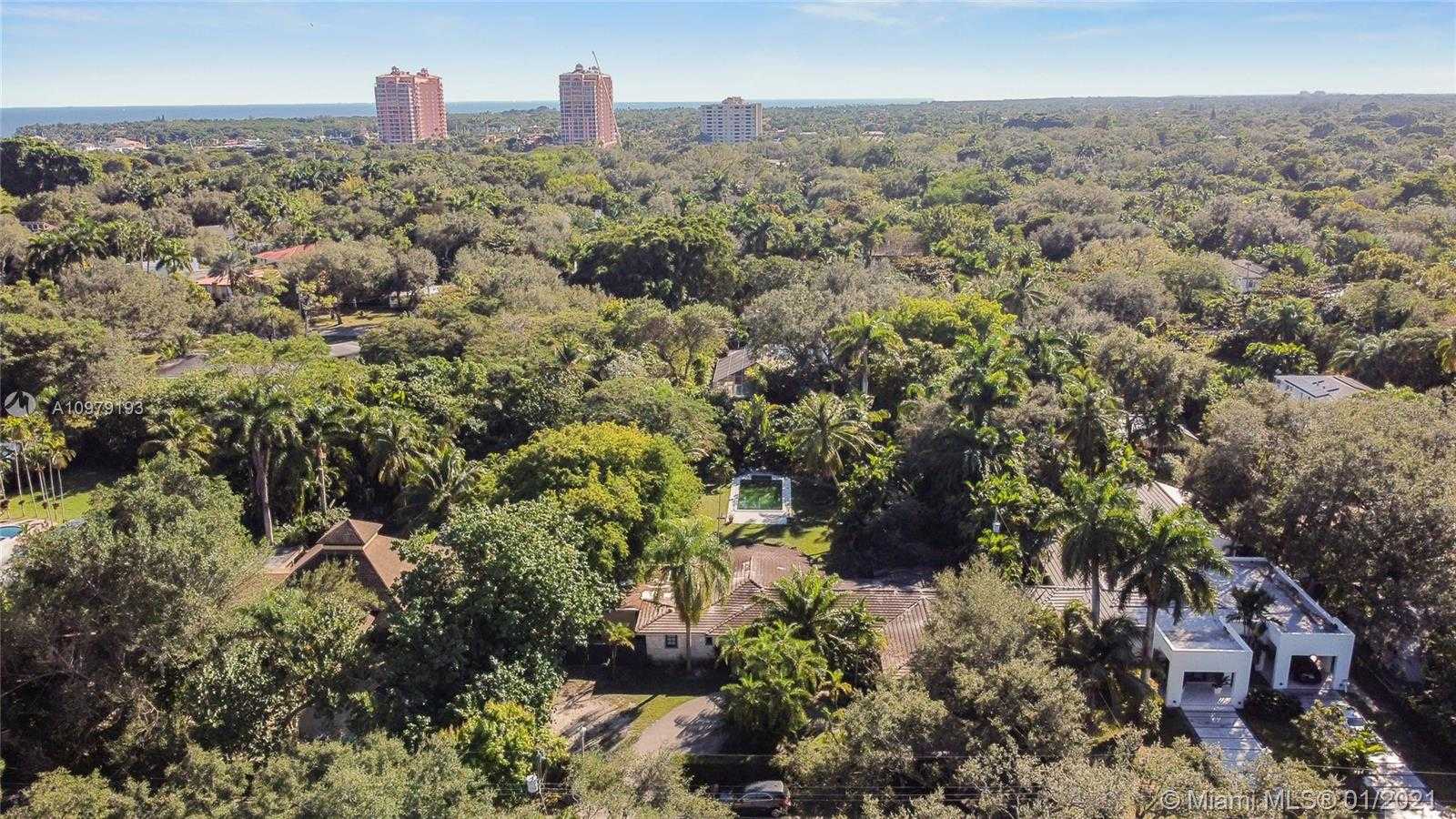 Small Image of 3962 PARK AVE, Miami Number 21