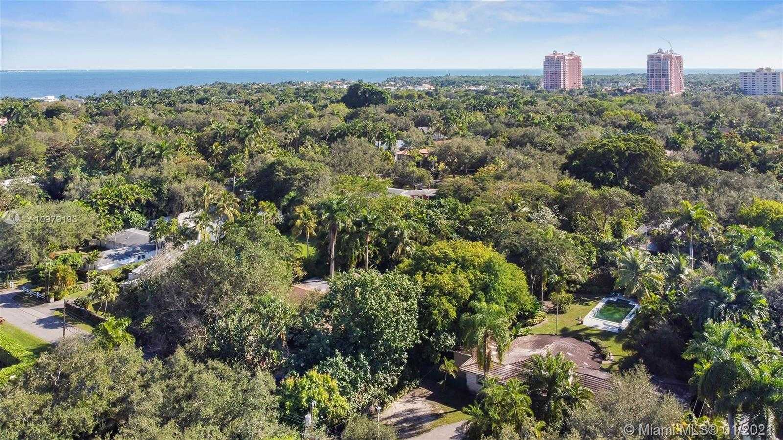 Small Image of 3962 PARK AVE, Miami Number 22