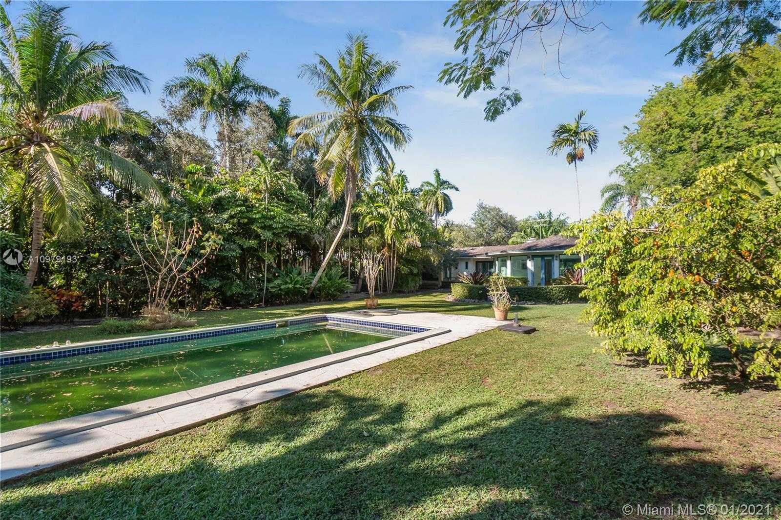 Small Image of 3962 PARK AVE, Miami Number 7