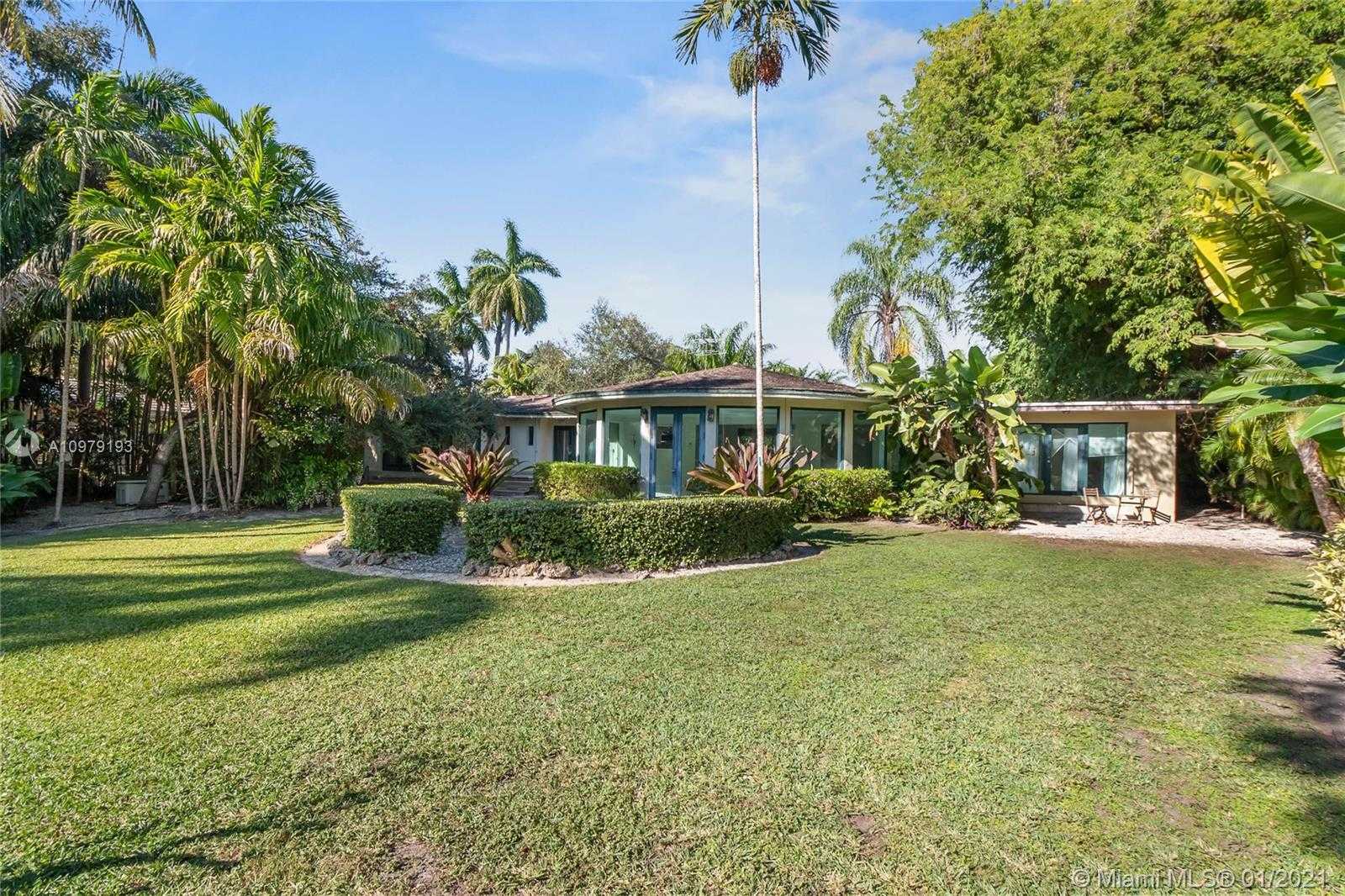 Small Image of 3962 PARK AVE, Miami Number 8