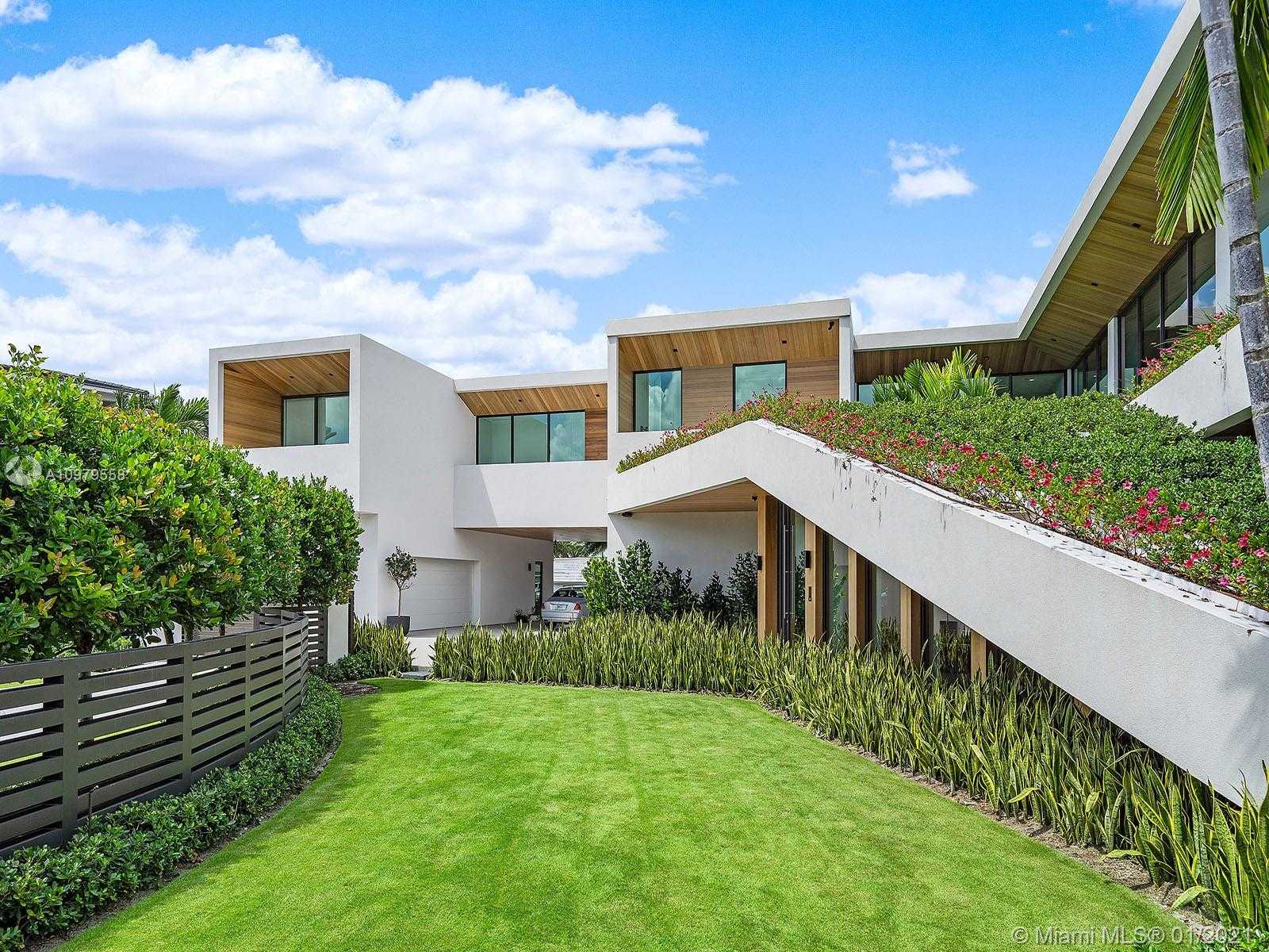 Small Image of 819 ORCHID DR, Boca Raton Number 10