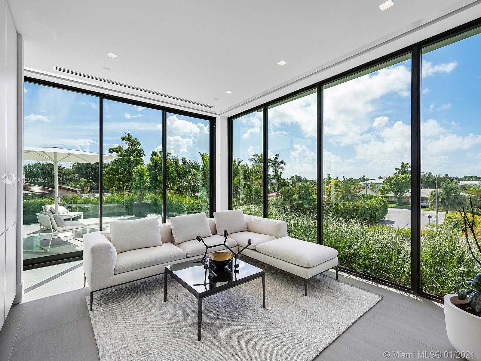 Small Image of 819 ORCHID DR, Boca Raton Number 15