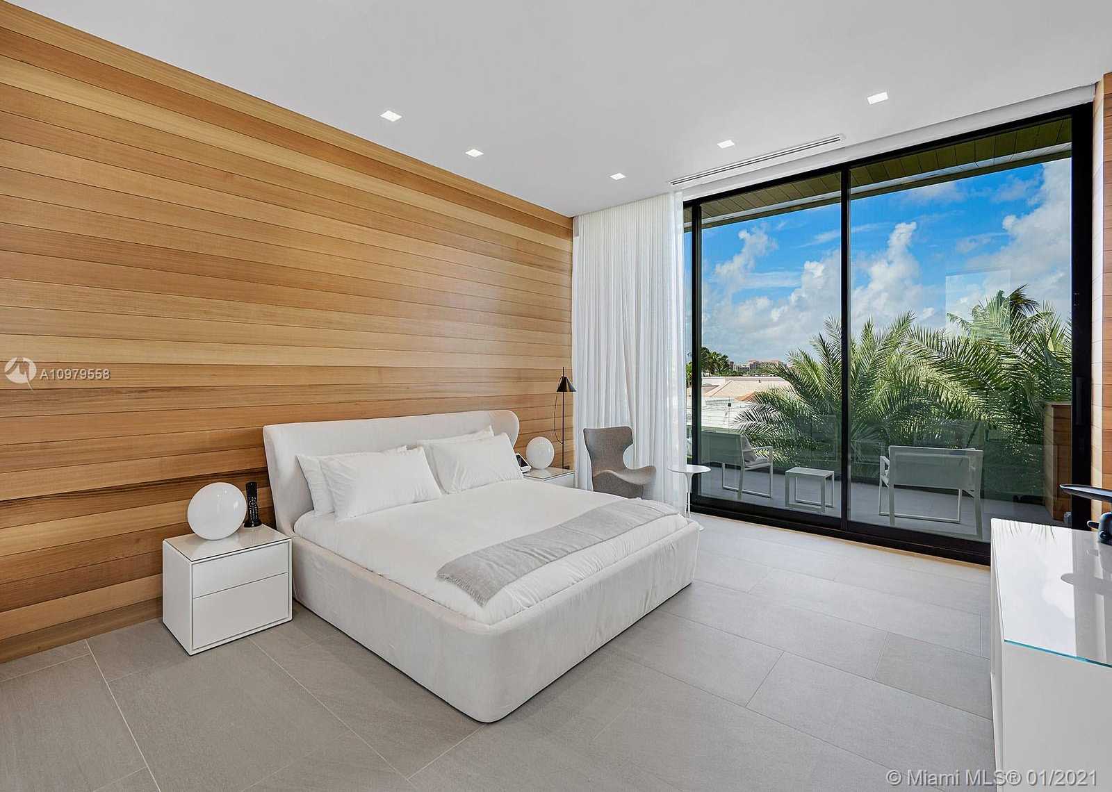 Small Image of 819 ORCHID DR, Boca Raton Number 21