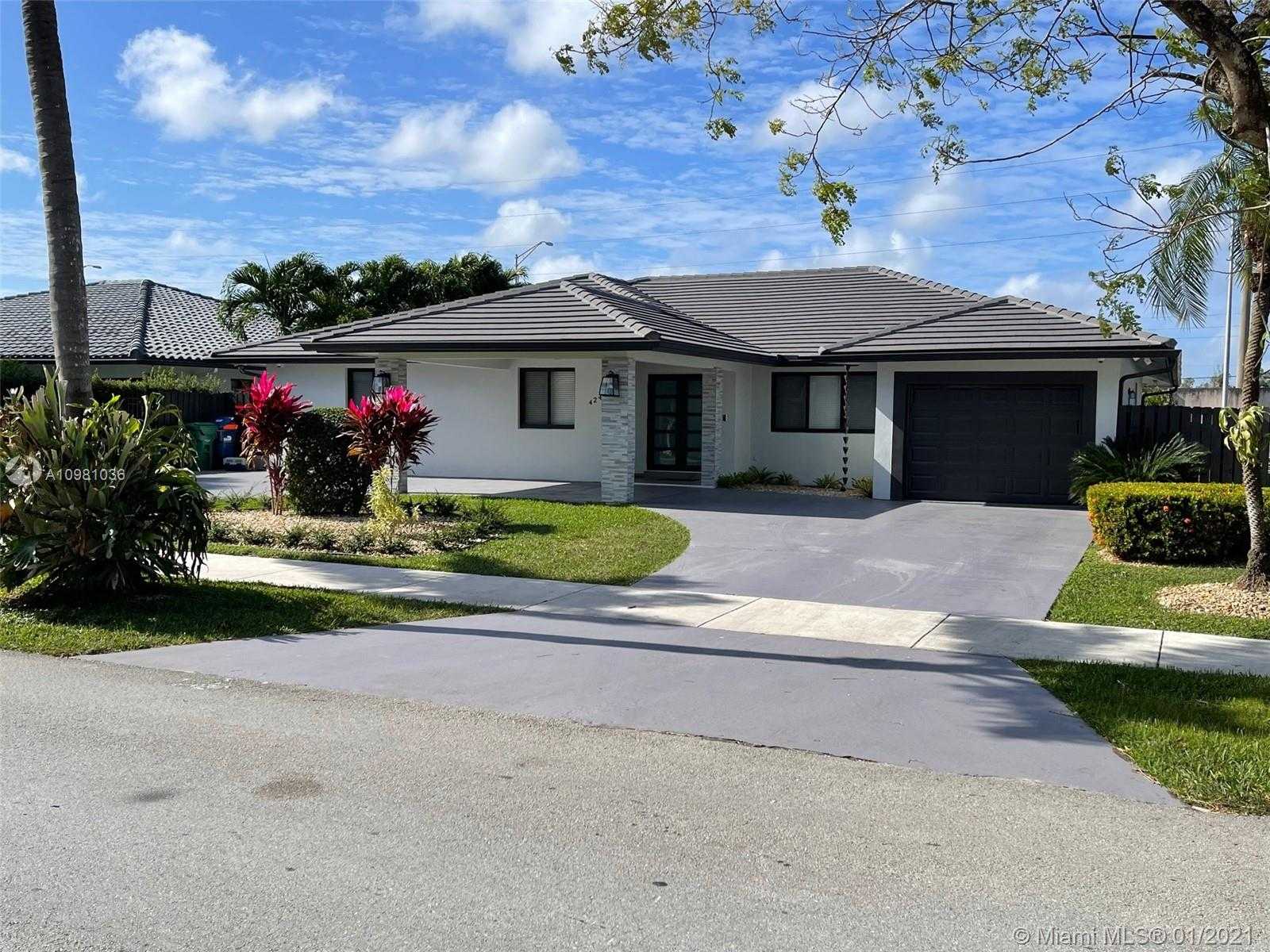 Small Image of 424 NORTH WEST 136TH PL, Unincorporated Dade County Number 12