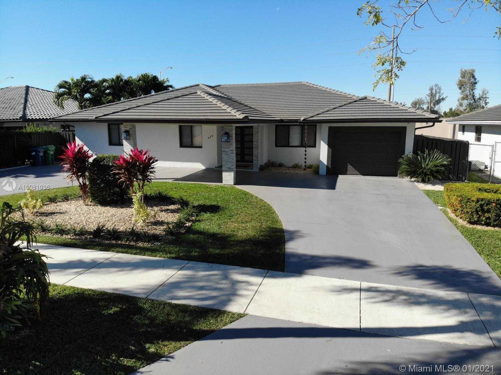 Small Image of 424 NORTH WEST 136TH PL, Unincorporated Dade County Number 3